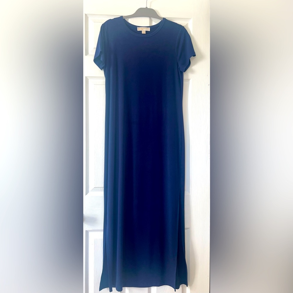 Comfy maxi dress with stretch for day or night. Great condition. Michael Kors, M